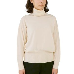 White Wheeler & Martha Wool Turtleneck Drop Shoulder Sweater in Cream size Small
